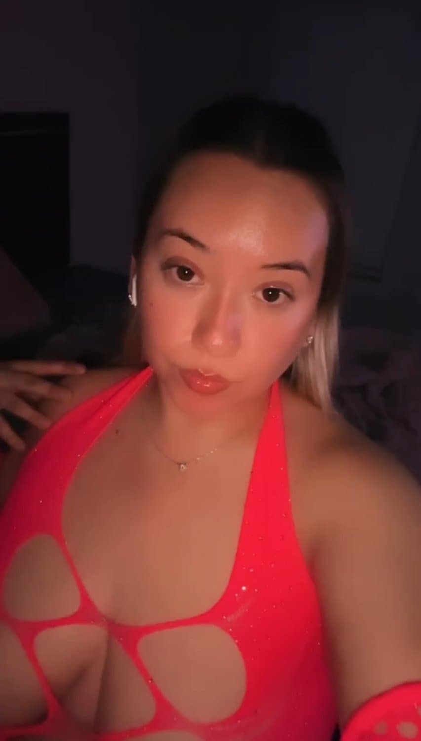 Apparently, she’s closing her accounts.. probably not making any sales ?