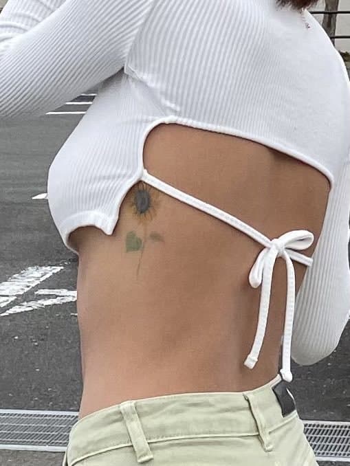 baddie lesbian (pierced nipples, tease, braless)