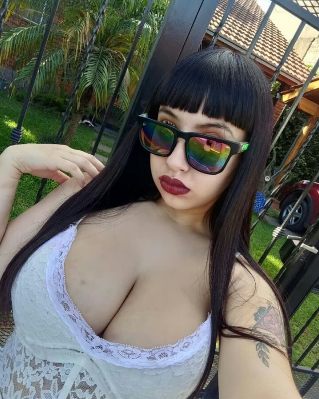 QUE RICAS TETAS. ARGENTINA TETONA EXPLOTADA EN TETAS GRANDES ??