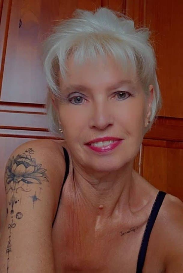 Click to view full size BLONDE A BLACKS