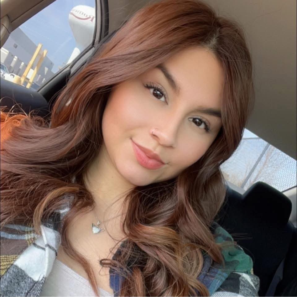 Romeoville IL baddie Kari Rodriguez with a fat ass