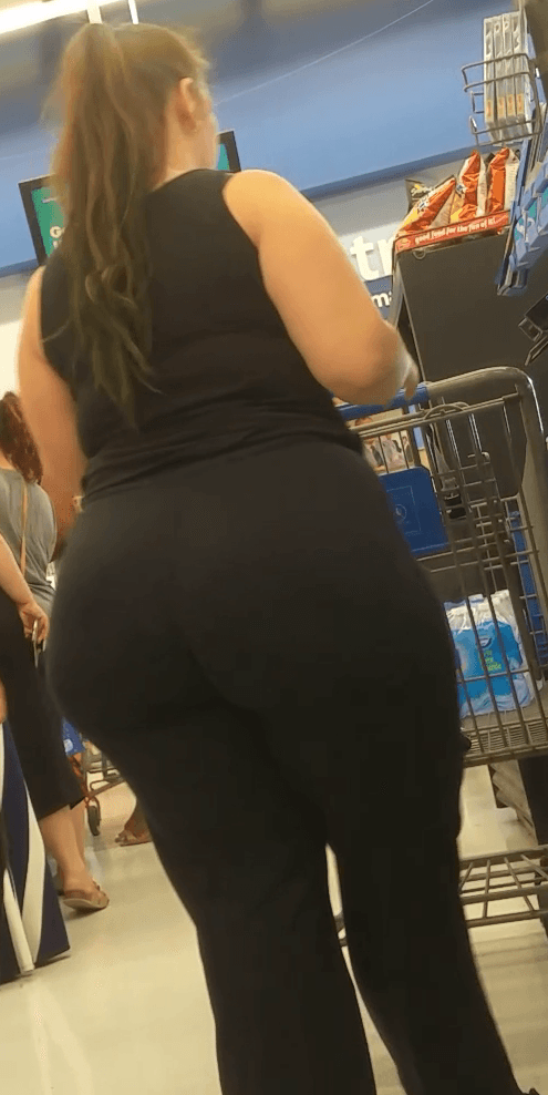 Chubby Pawg Mother With A Plump Fuckable Ass