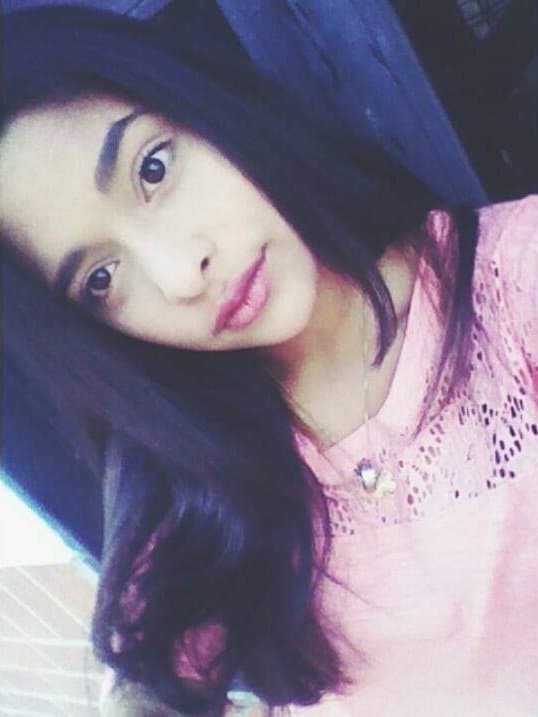 La perra de Marises merece una cogida de garganta hasta venirse dentro por puta???