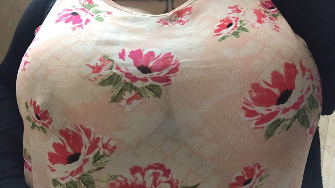 Latina BBW Marianna shows large tits