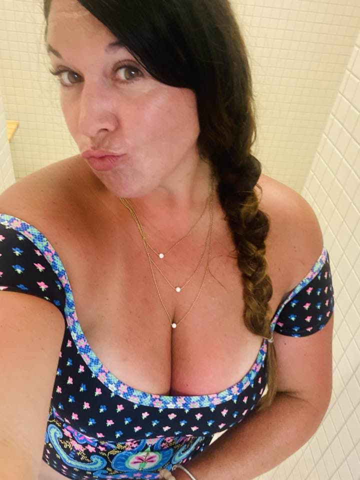 Click to view full size Karlie 40 US Webslut