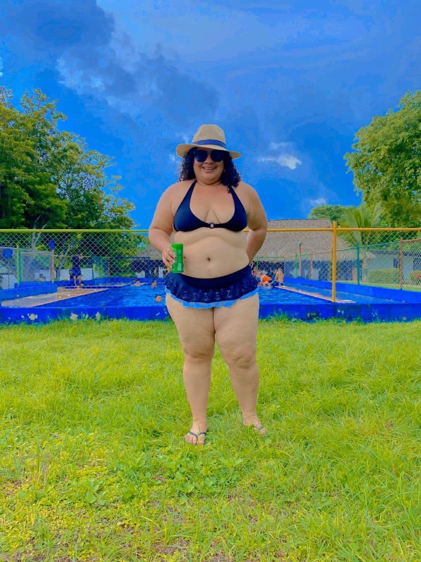 COLUMBIAN BBW BIKINI BABE