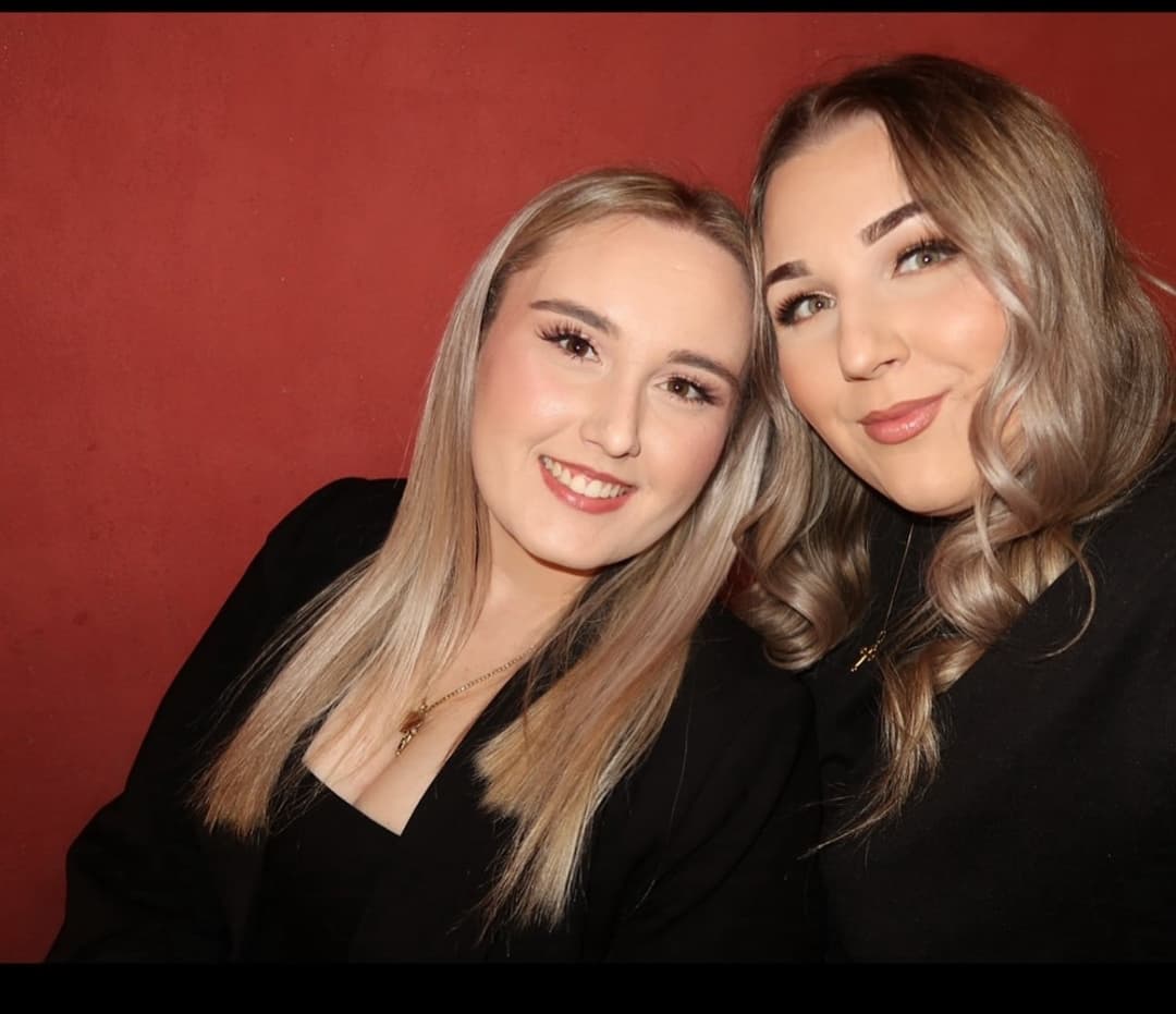 Kik fitfunseeker to discuss this blonde Aussie bbw and her fuckable face and DSLs. Tribs, edits, cap