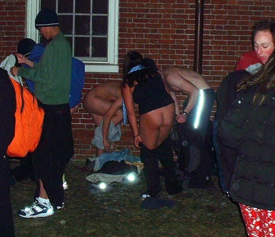 Passeio Mundial de Bicicleta Nua