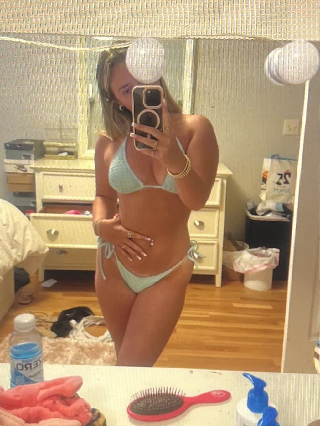 Click to view full size Slutty stepsisters love to play