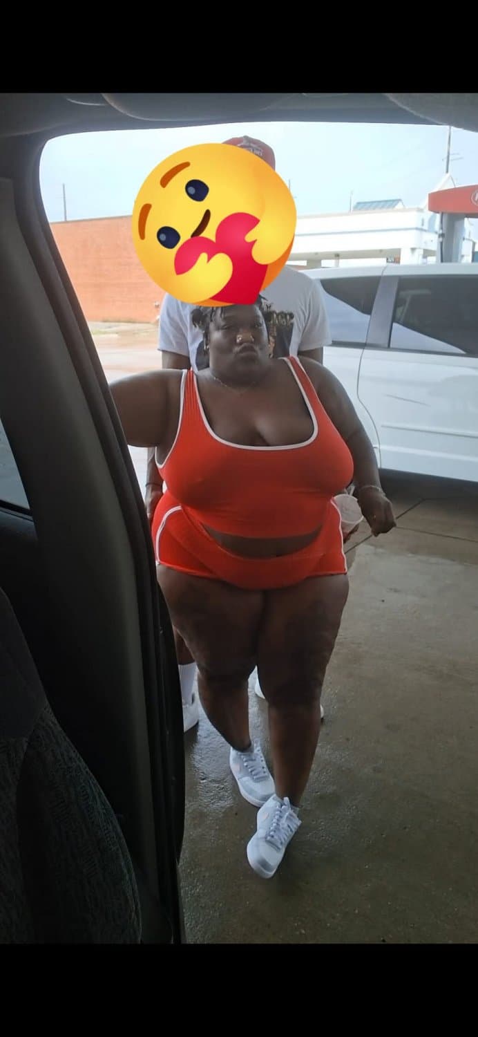 HUGE THICK MEGA EBONY BBW BUG OLE JUICY ASS BOOTY