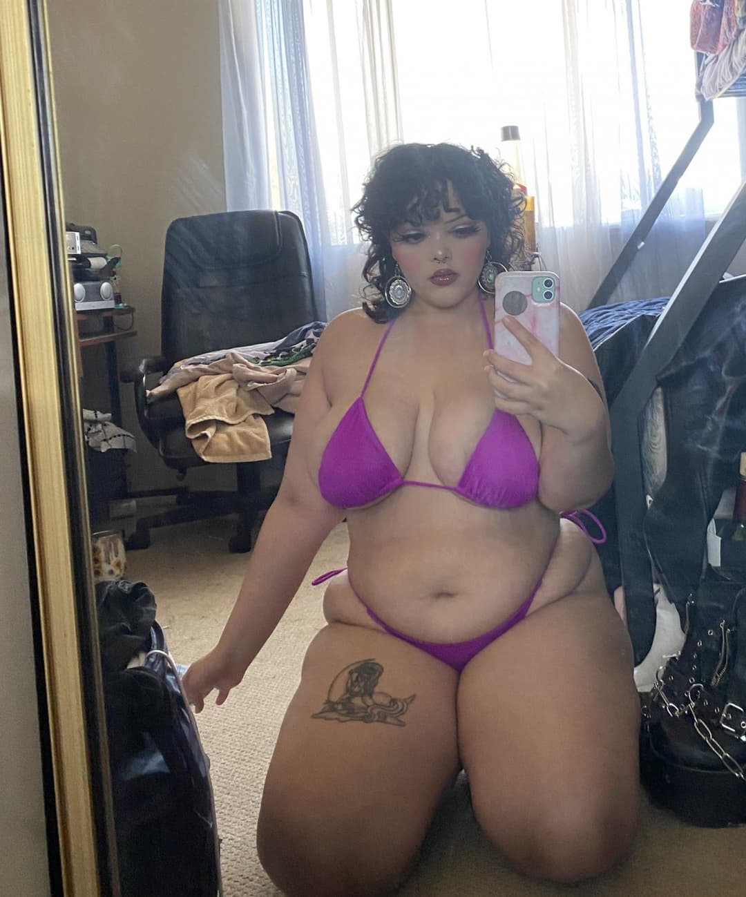 fine phat thic bih she annoyin af tho