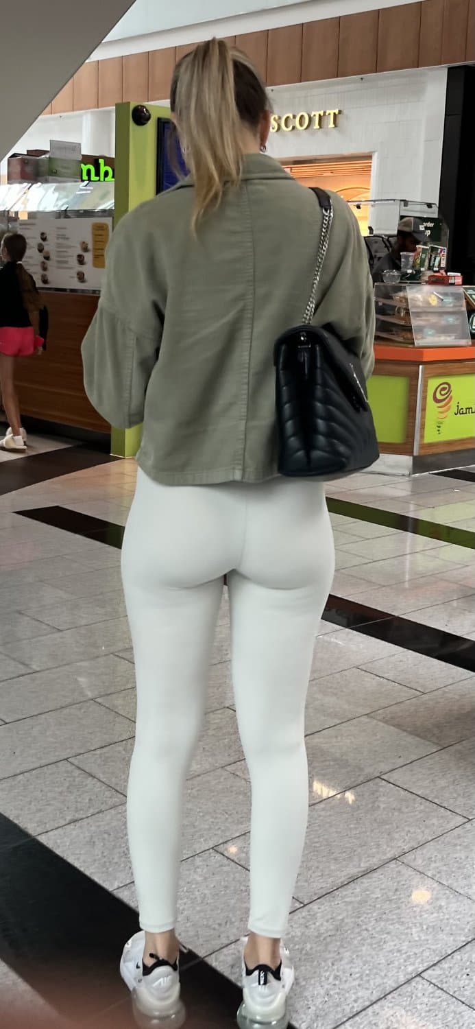 Milf Tight Ass Shopping