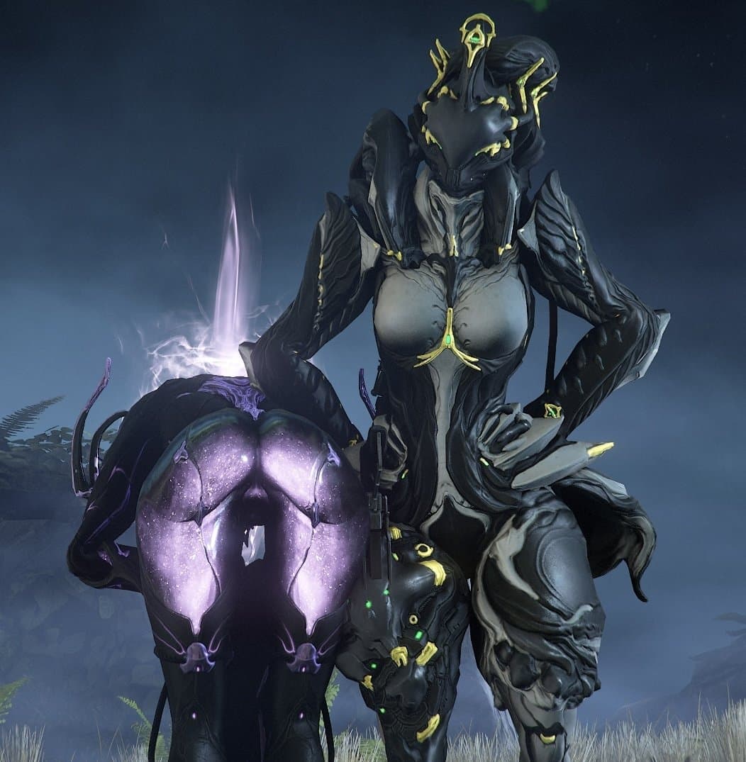 Mesa and Ember ass - warframe