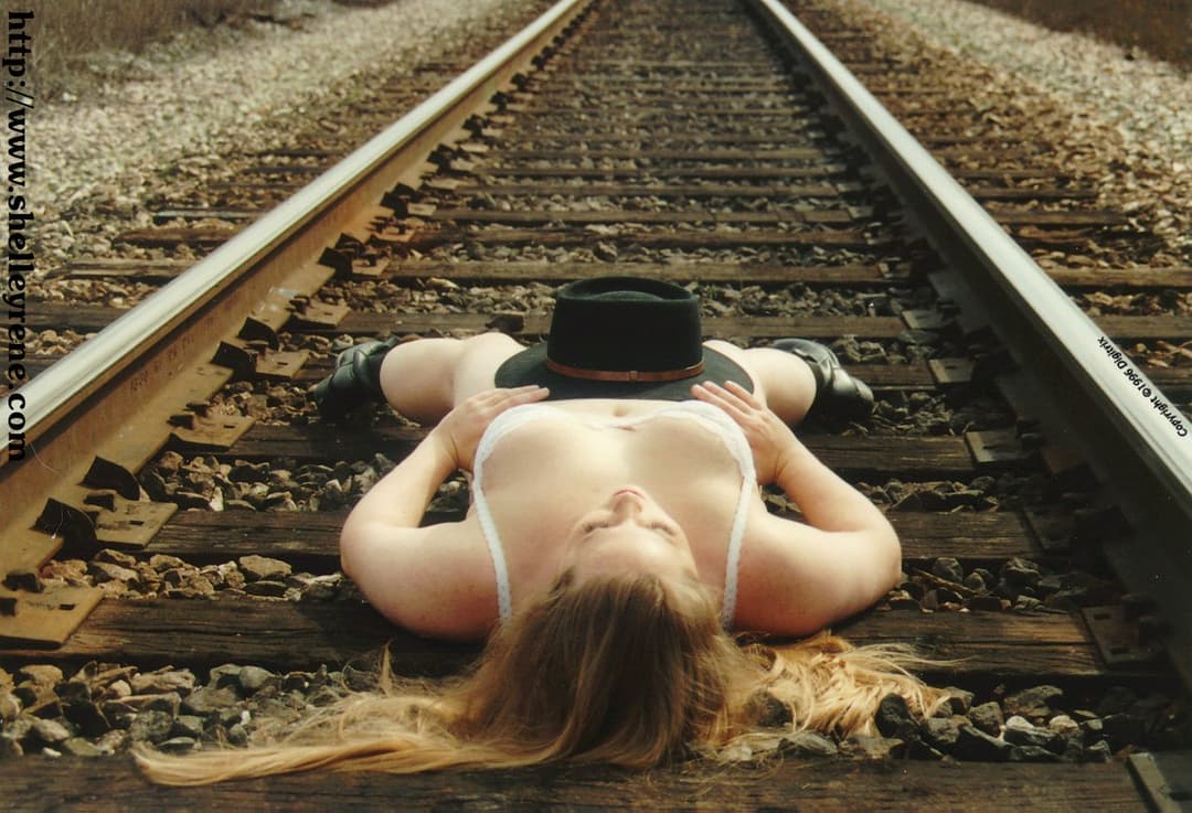 Click to view full size Shelley Rene Series 4