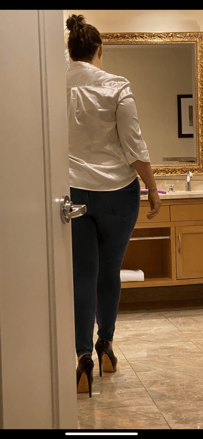 Cheating MAGA lover. She needs comments likes and sharing. CA PAWG! Comments? Thoughts?