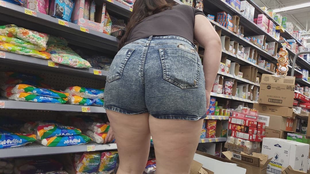 Denim shorts & Ass