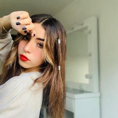 Más de Elian casi 20 años