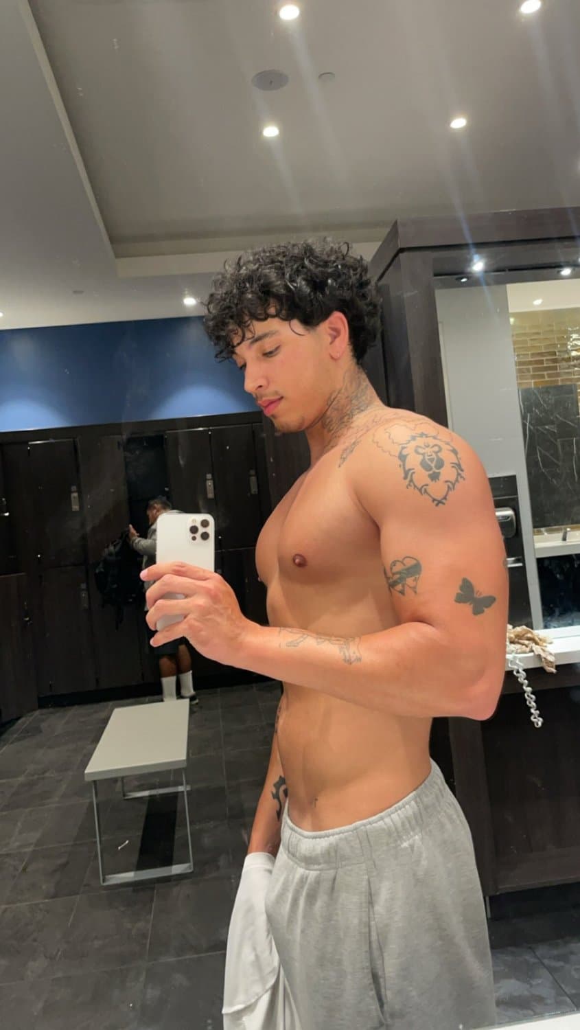 Louie Stark / LouieTV