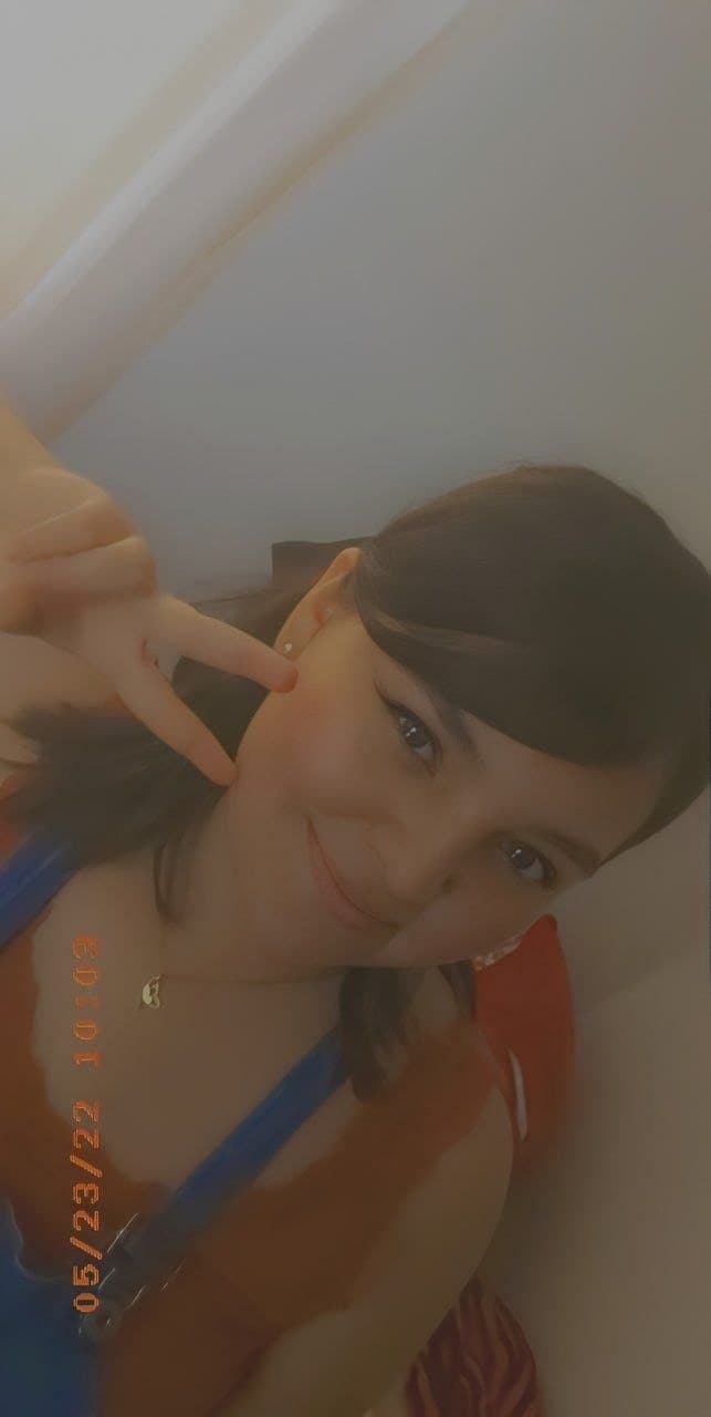 I am a virgin snowbunny, u want fuck me?