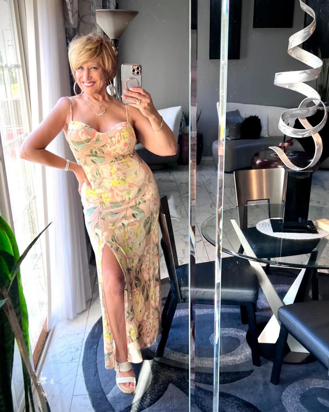 Thick Gilf flight attendant 3