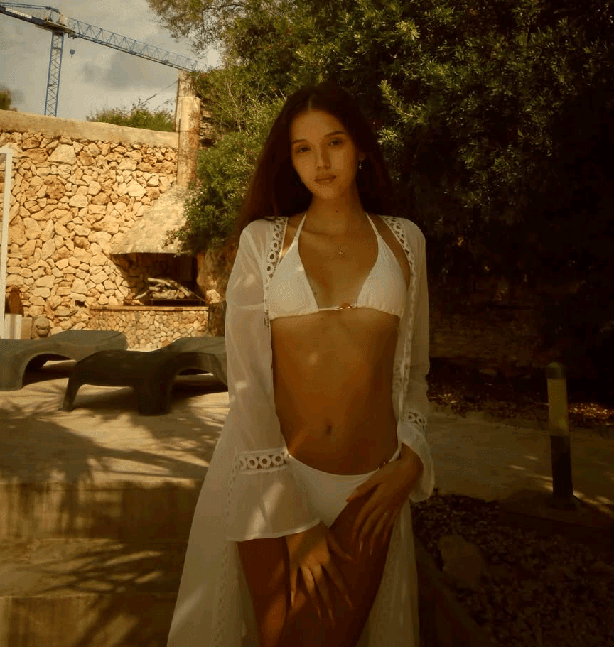 Sexy teen with long legs