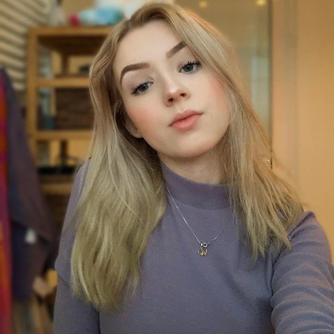 Vanessa 21yo Polish cocksucker living  in Germany