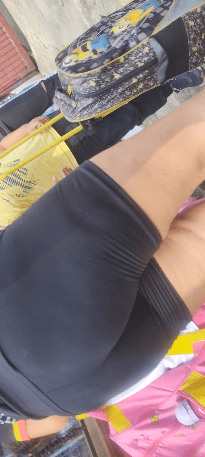 Blonde big ass + Nice ass close + Young Ebony hot ?