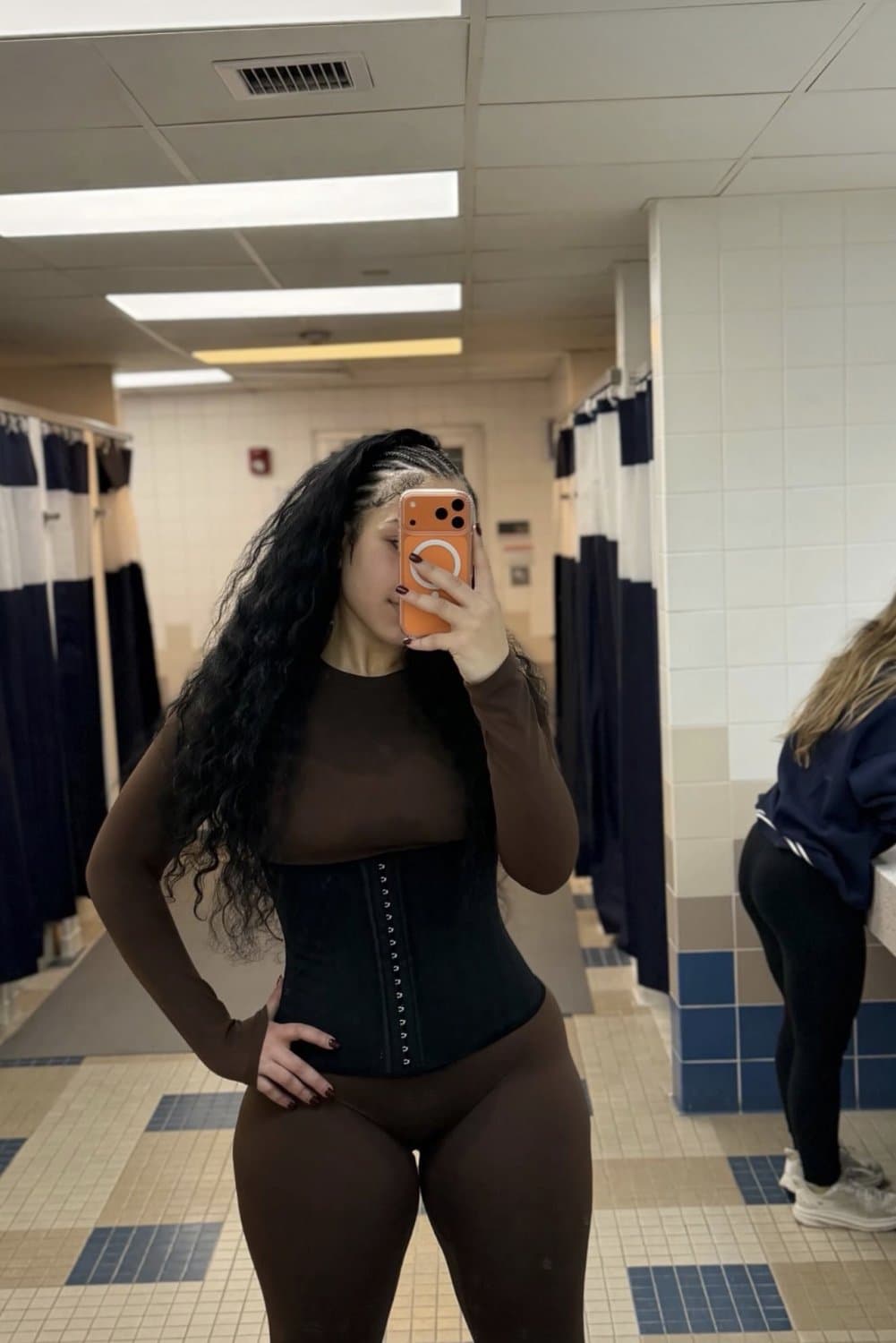 Zeus network jiggle ass