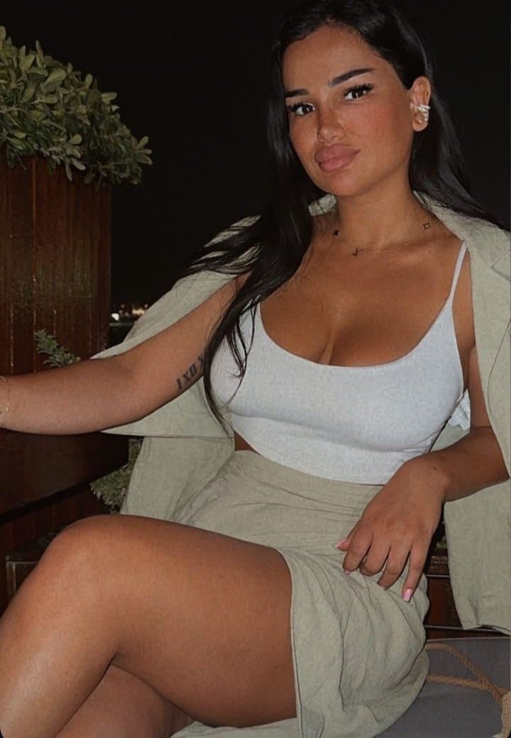 Sexy glamour feet pedicure woman sexy tits