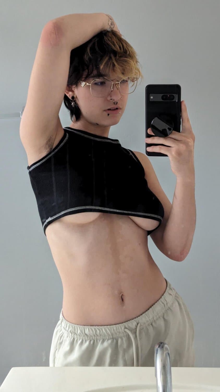 Tomboy short Hair Dyke stud Ren