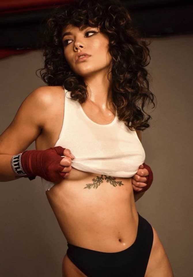 Click to view full size Brenna the Washington slut model. Whose slut is next?