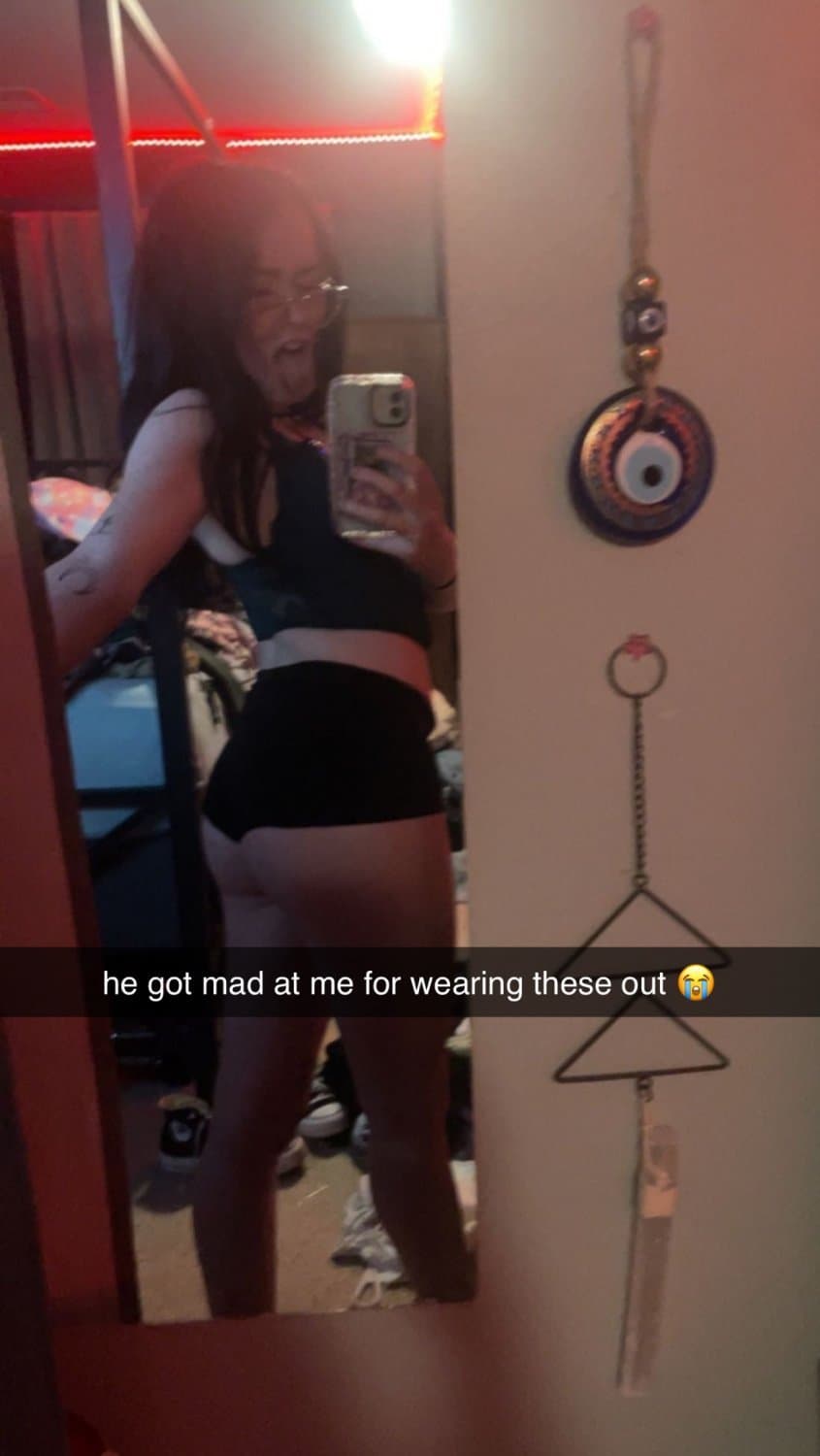 Click to view full size sexy pawg bitch cheating on her boyfriend