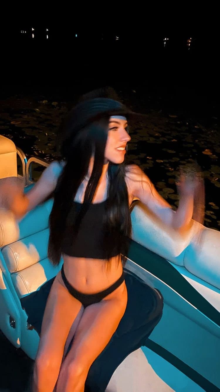 Click to view full size Petite Teen Super Sexy Bitch Brittany Renae