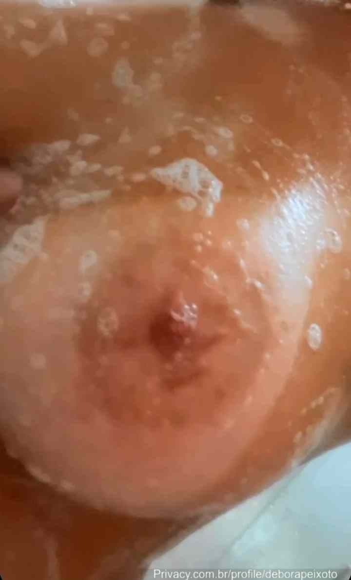 Perfect tanlines on huge perfect titties - pǝqoʎɐɥ Ԁǝʎsɥoʇn