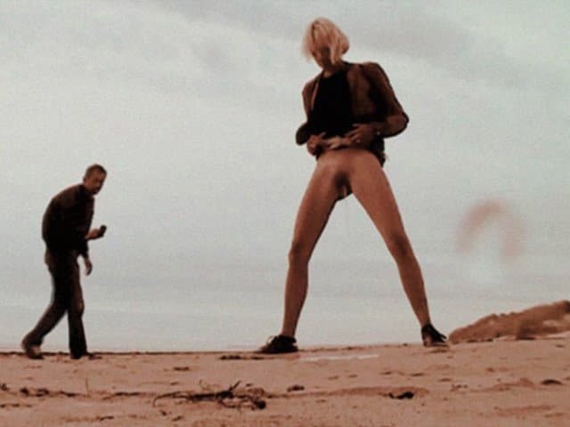 French amateur Justine enjoys watersports