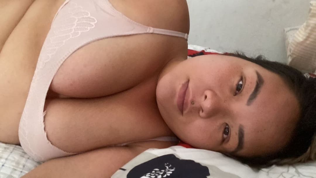 Vadia gorda de um corno manso