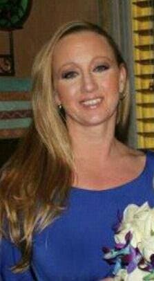 Tammie gave a quick show of her good looking fakies to the crowd and cameras at mardi gras