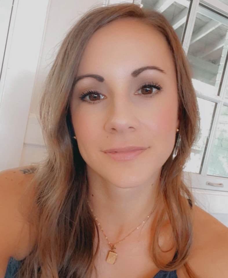 Kaycee 32yo MILF freeuse slut who loves to cheat and be used at work kik sendgfs22 to add your girl