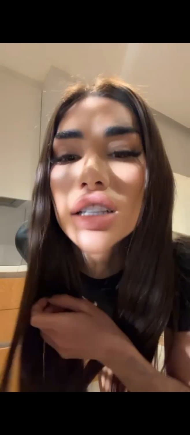 Click to view full size oh mami Bia esta muy porno y tiene un cuerpazo divino?????????