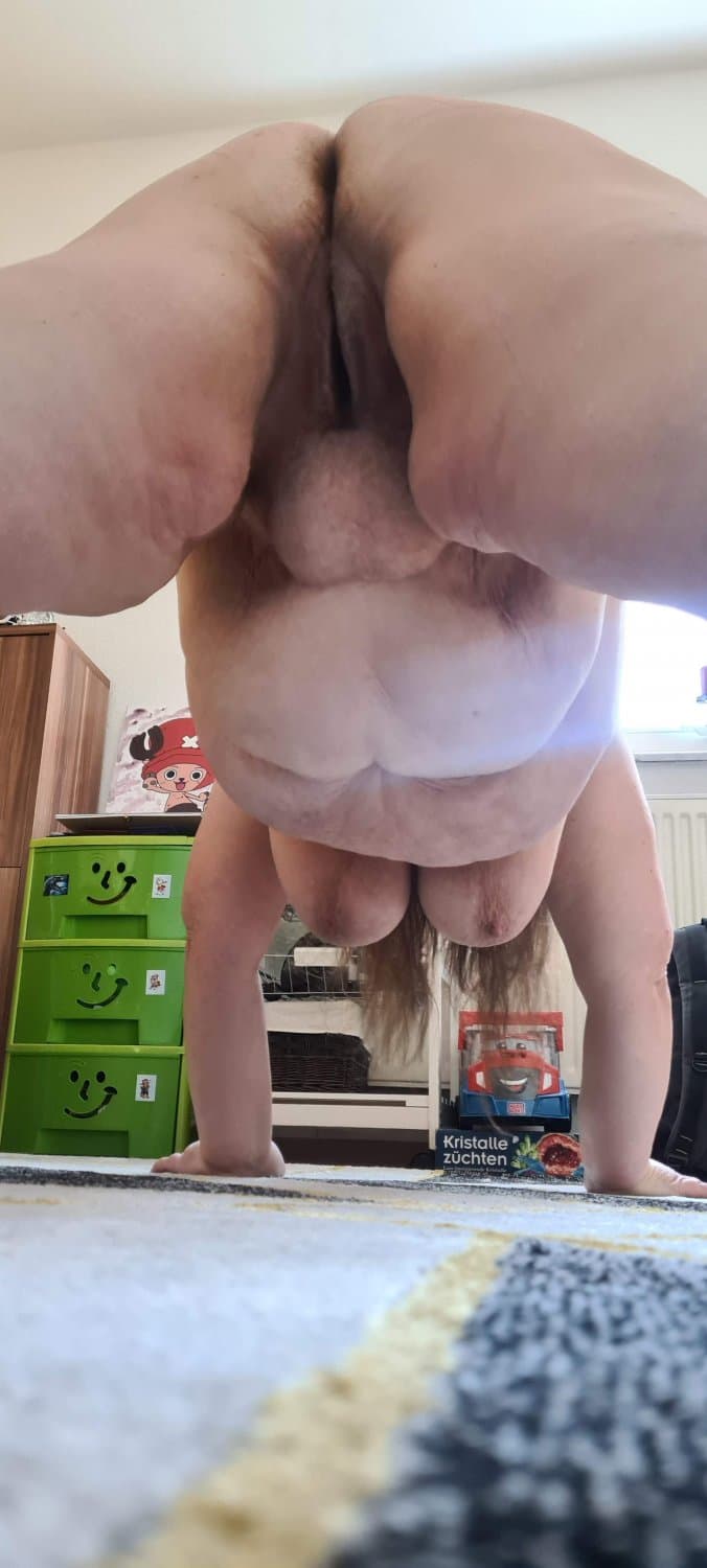 Flexible Fatties, Bendy BBWs & Stretchy Super Sized Sluts