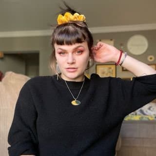 Click to view full size Fat Breasted Alt Girl