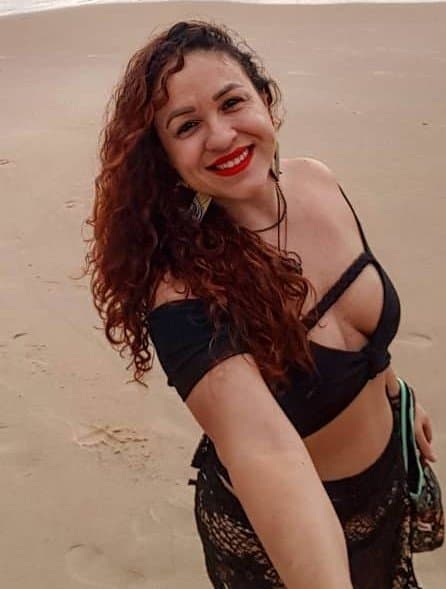 Uma delícia casada, traindo com o comedor,chamada Angela ??