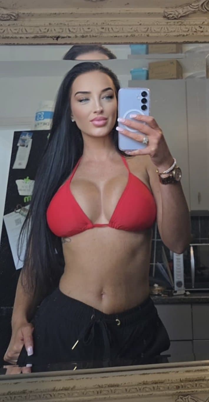 UK Chav Milf Goddess British Geordie Gym Girl Pawg Big Tits