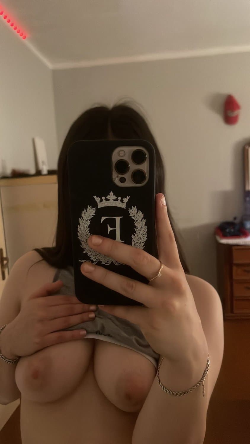 My trashyslut fianceshe wants to be famous pls save and repost MAKE HER A FAMOUS WEBSLUTTTTT