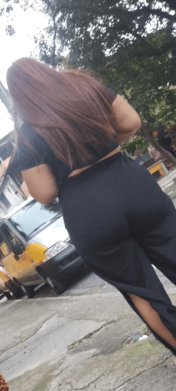 Aleatory bitch • Giant ass ?