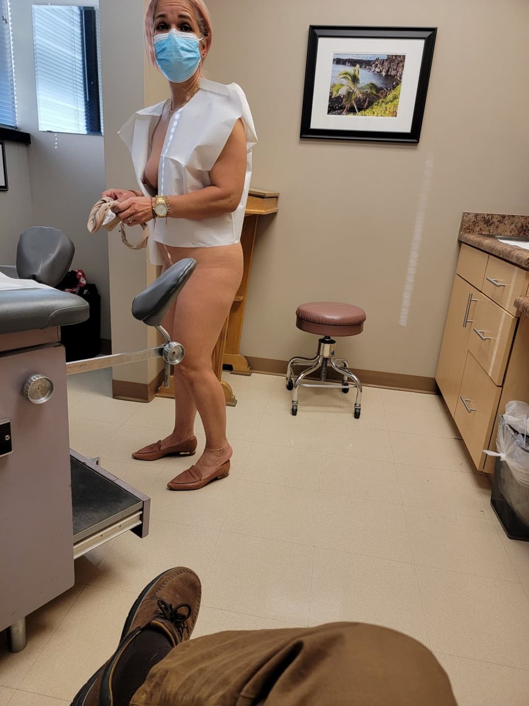 Slut visiting the clinic