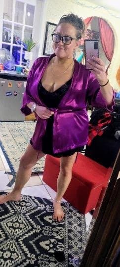 *MUST WATCH* Fat pussy meaty lips cougar old mature mom PUSHING CUM OUT HER PUSSY