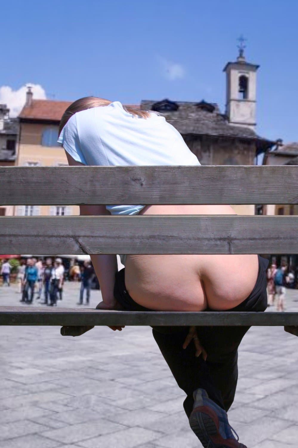 flashing ass in public bench...