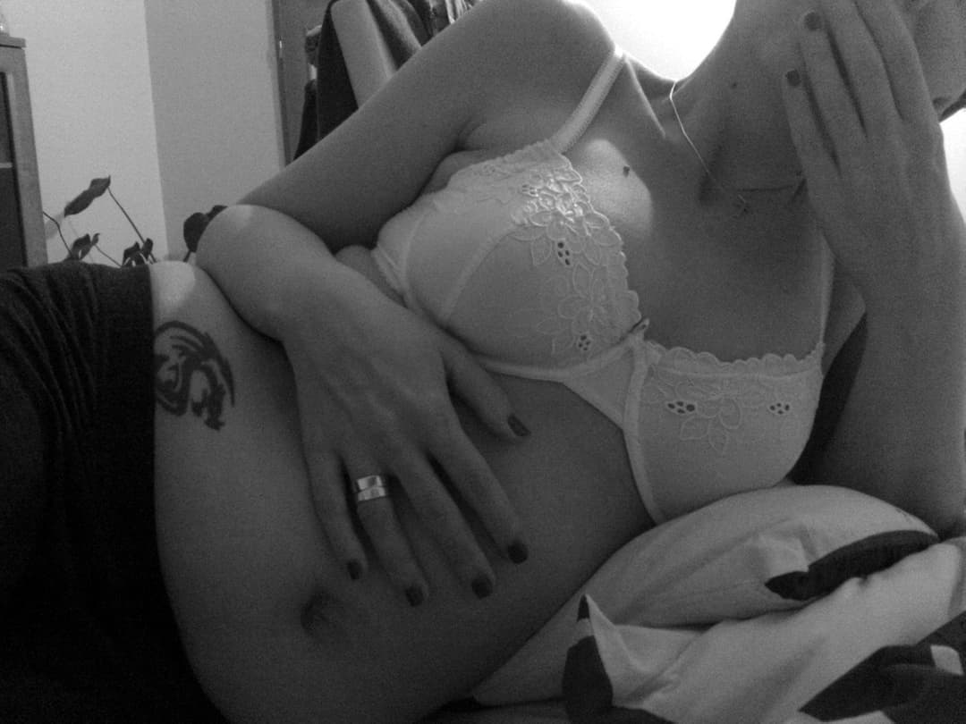 Pregnant Monika. Age: 39. Week 9