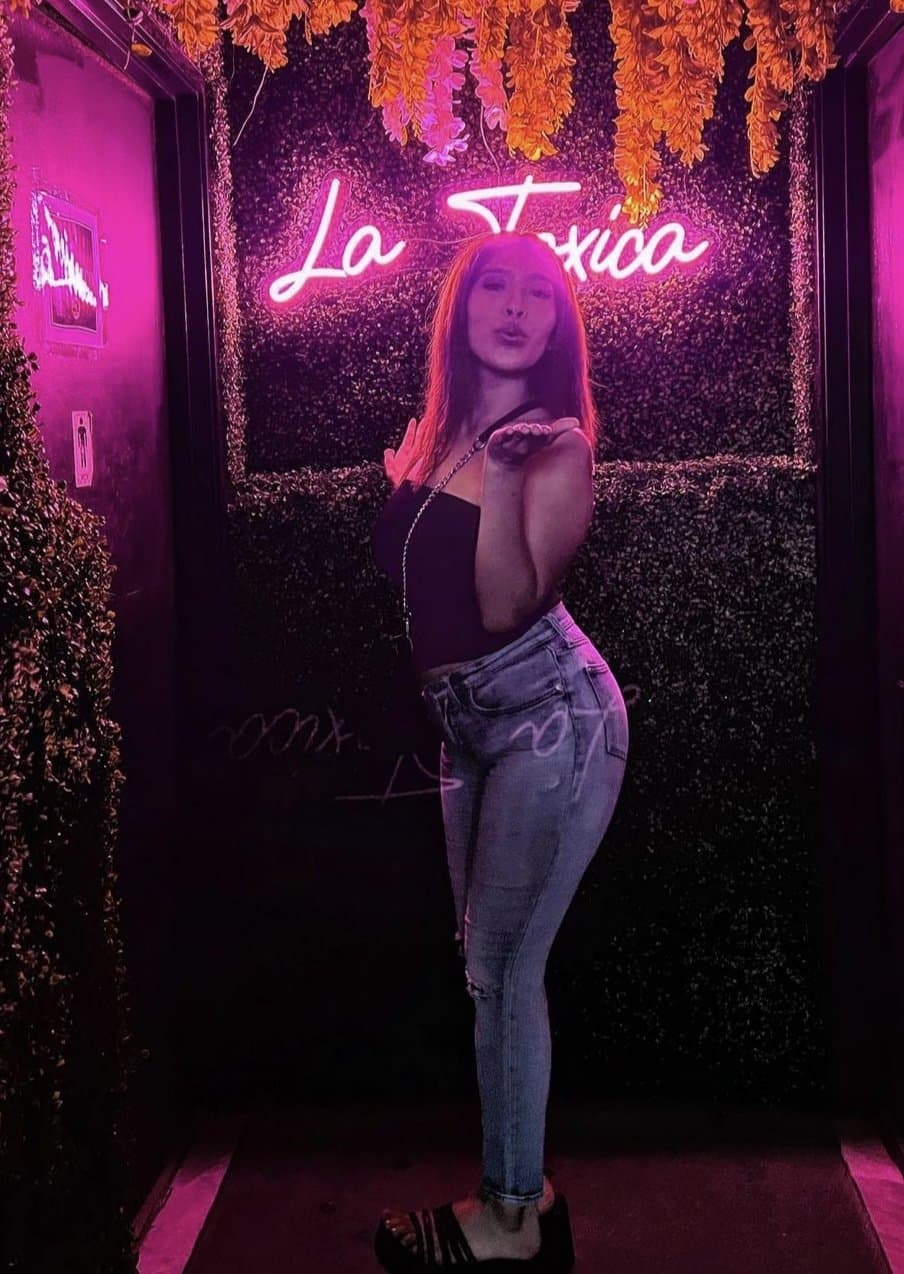 Pull out or creampie